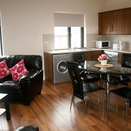 Arch House Apartments Атлоун Екстериор снимка