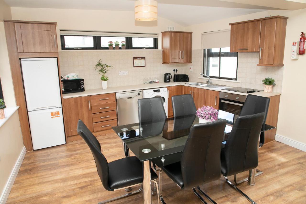 Arch House Apartments Атлоун Екстериор снимка