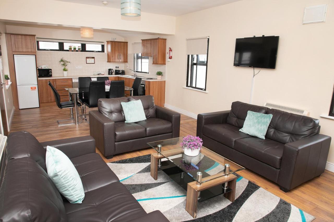 Arch House Apartments Атлоун Екстериор снимка