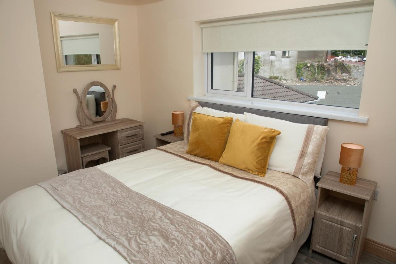 Arch House Apartments Атлоун Екстериор снимка