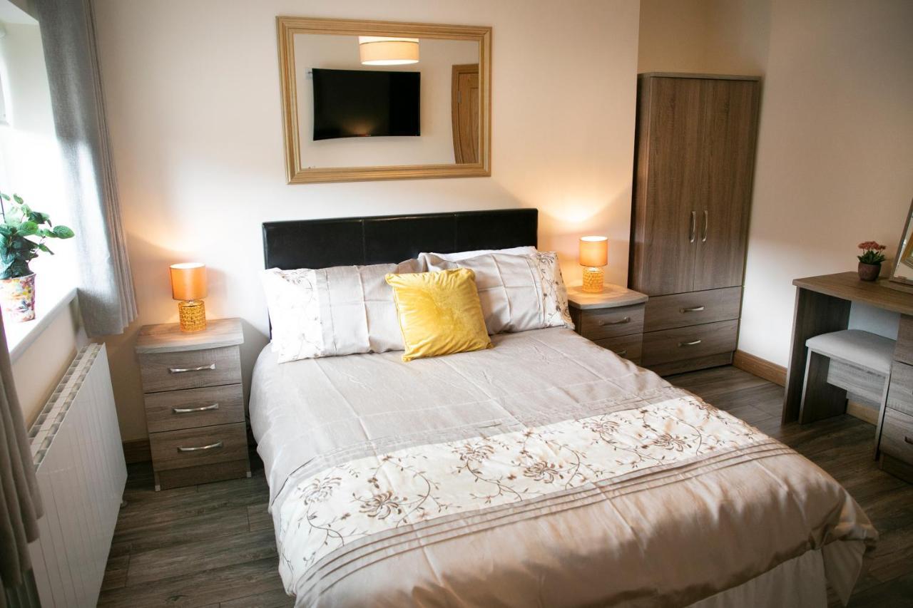 Arch House Apartments Атлоун Екстериор снимка