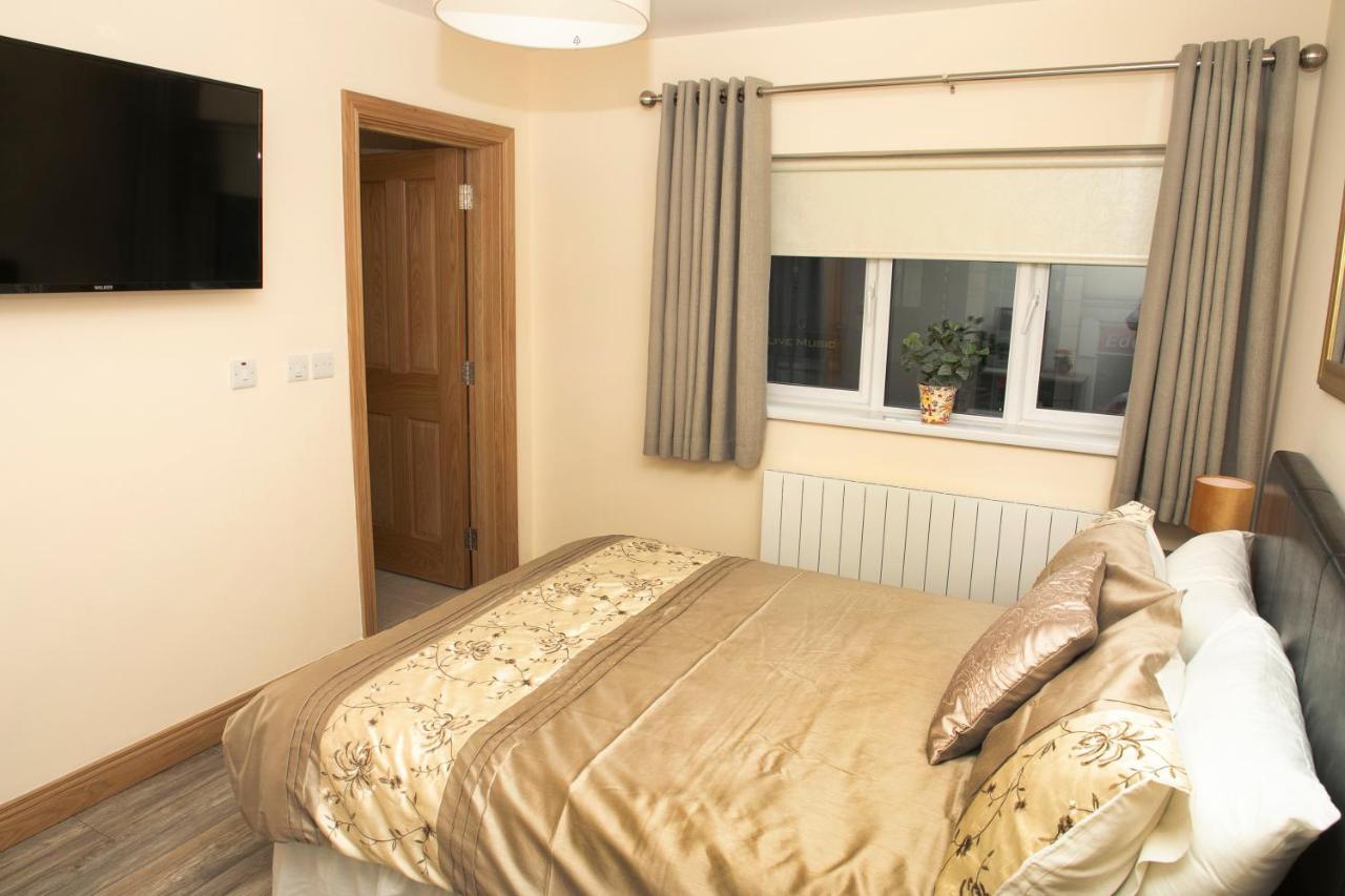 Arch House Apartments Атлоун Екстериор снимка