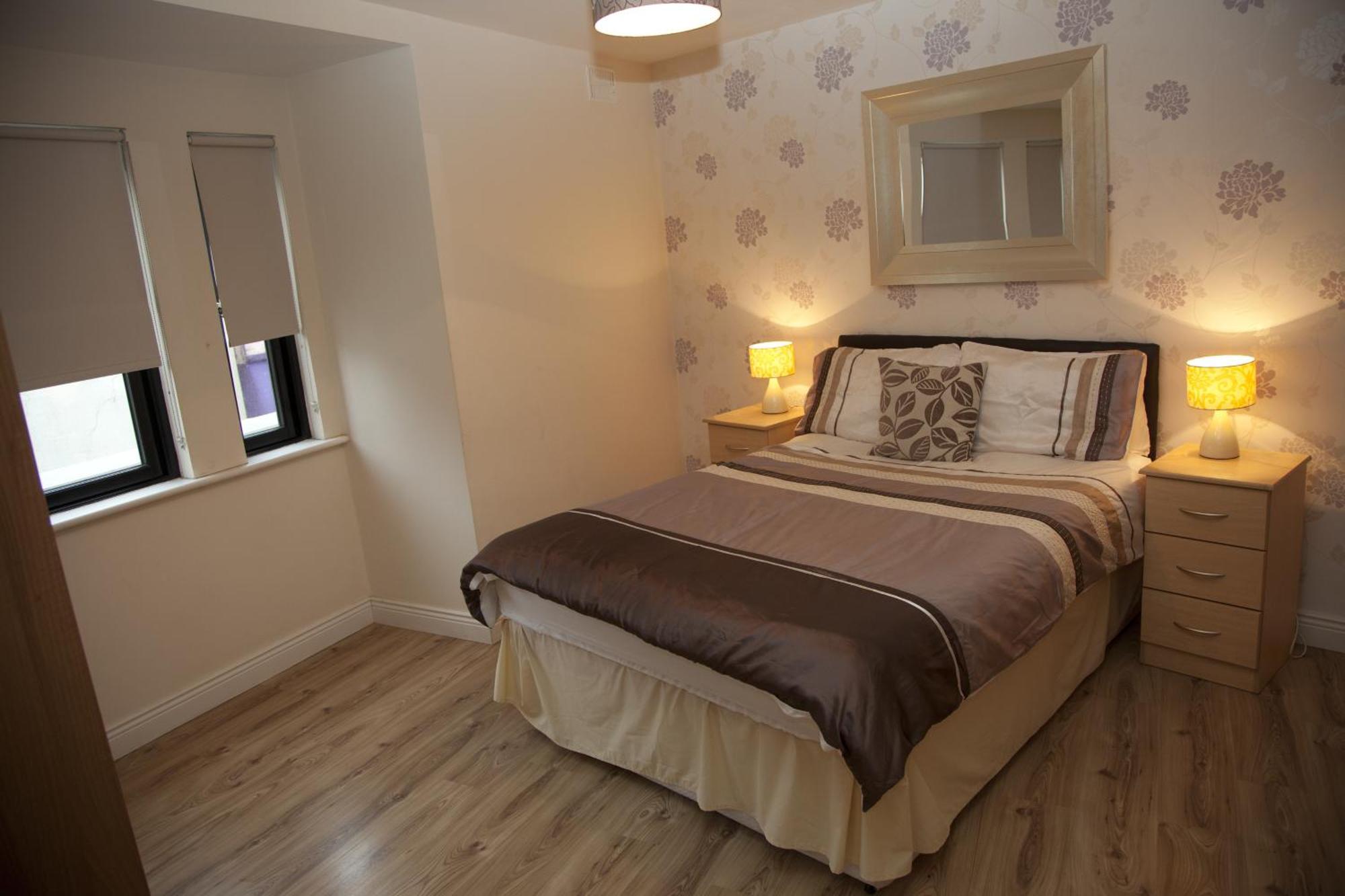 Arch House Apartments Атлоун Екстериор снимка